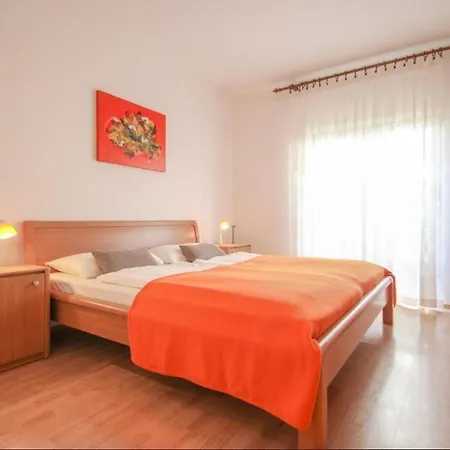 House Alenka Novigrad Close The And Center Guest house *