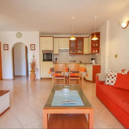 House Alenka Novigrad Close The And Center Novigrad (Istria)