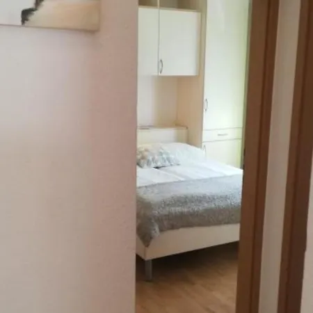 House Alenka Novigrad Close The And Center